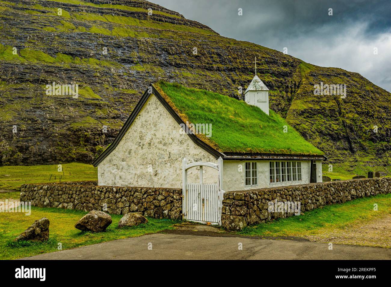 Vieille église à Saksun, Streymoy, îles Féroé, Danemark Banque D'Images