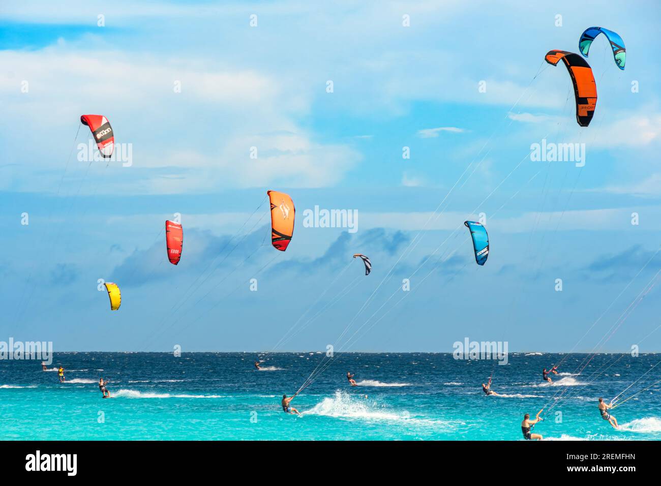 Atlantis Beach ou Kite Beach kite boarders, Bonaire Caraïbes pays-Bas. Banque D'Images