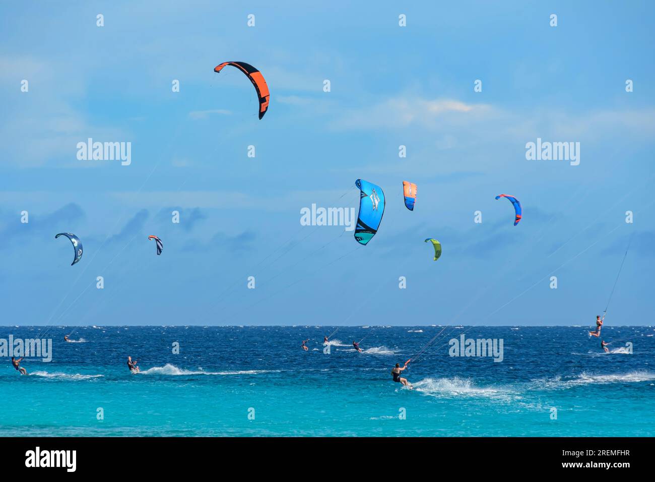 Atlantis Beach ou Kite Beach kite boarders, Bonaire Caraïbes pays-Bas. Banque D'Images