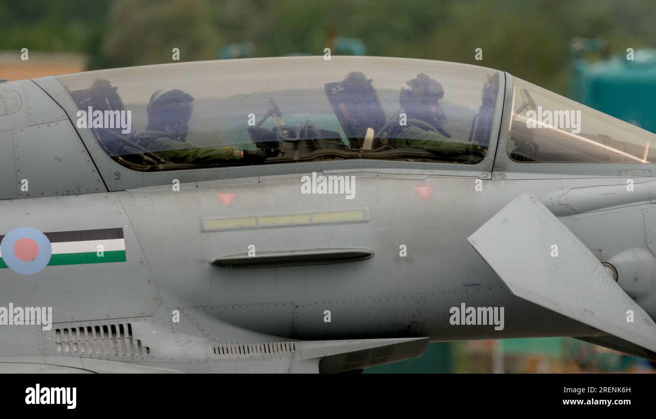 Royal Air Force, Eurofighter FGR4 (Typhoon) arrive au Royal International Air Tattoo 2023 Banque D'Images