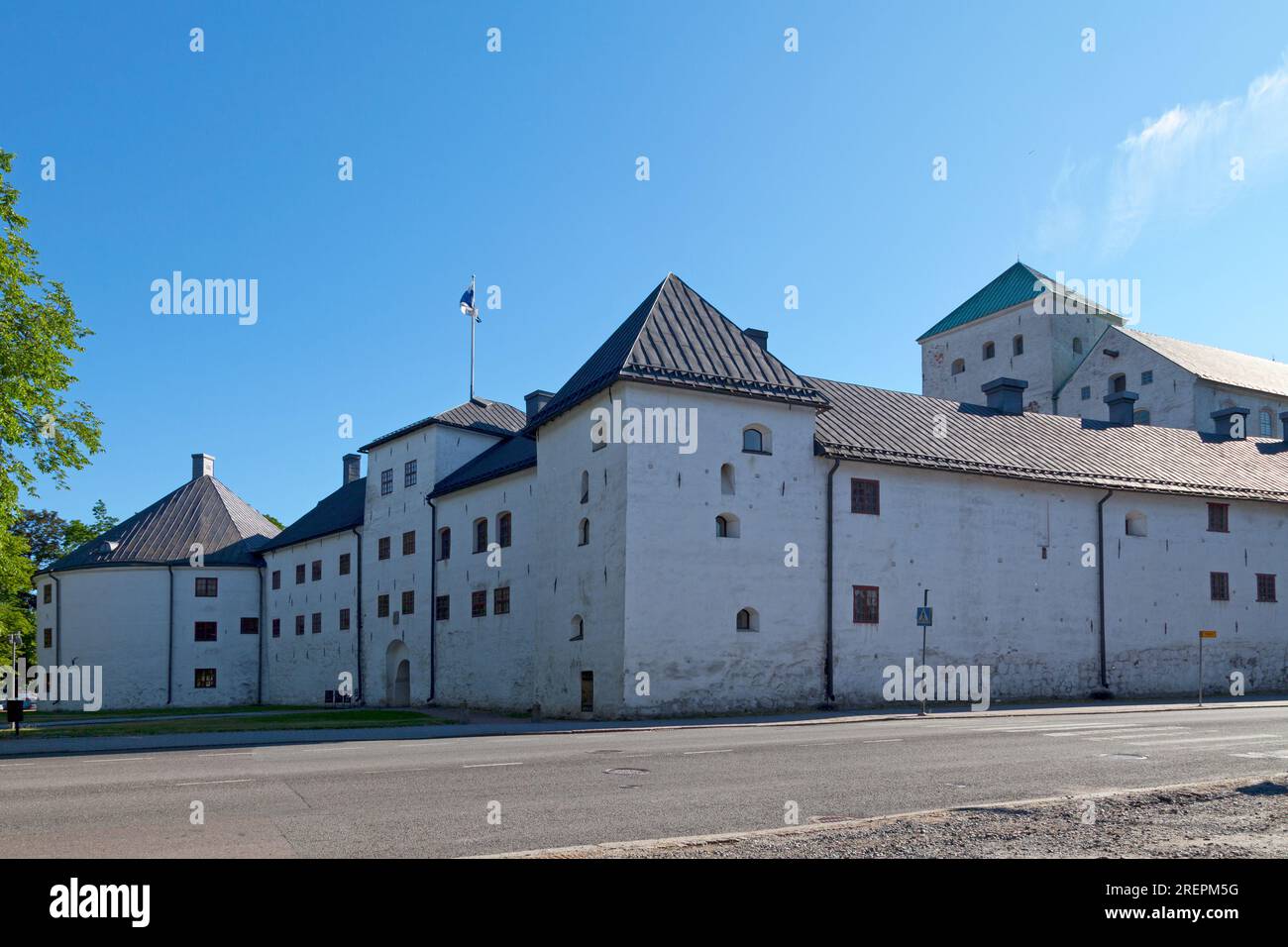 Turku, Finlande - juin 21 2019 : le château de Turku (finnois : Turun linna, suédois : Åbo slott) est un bâtiment médiéval de la ville de Turku. Banque D'Images