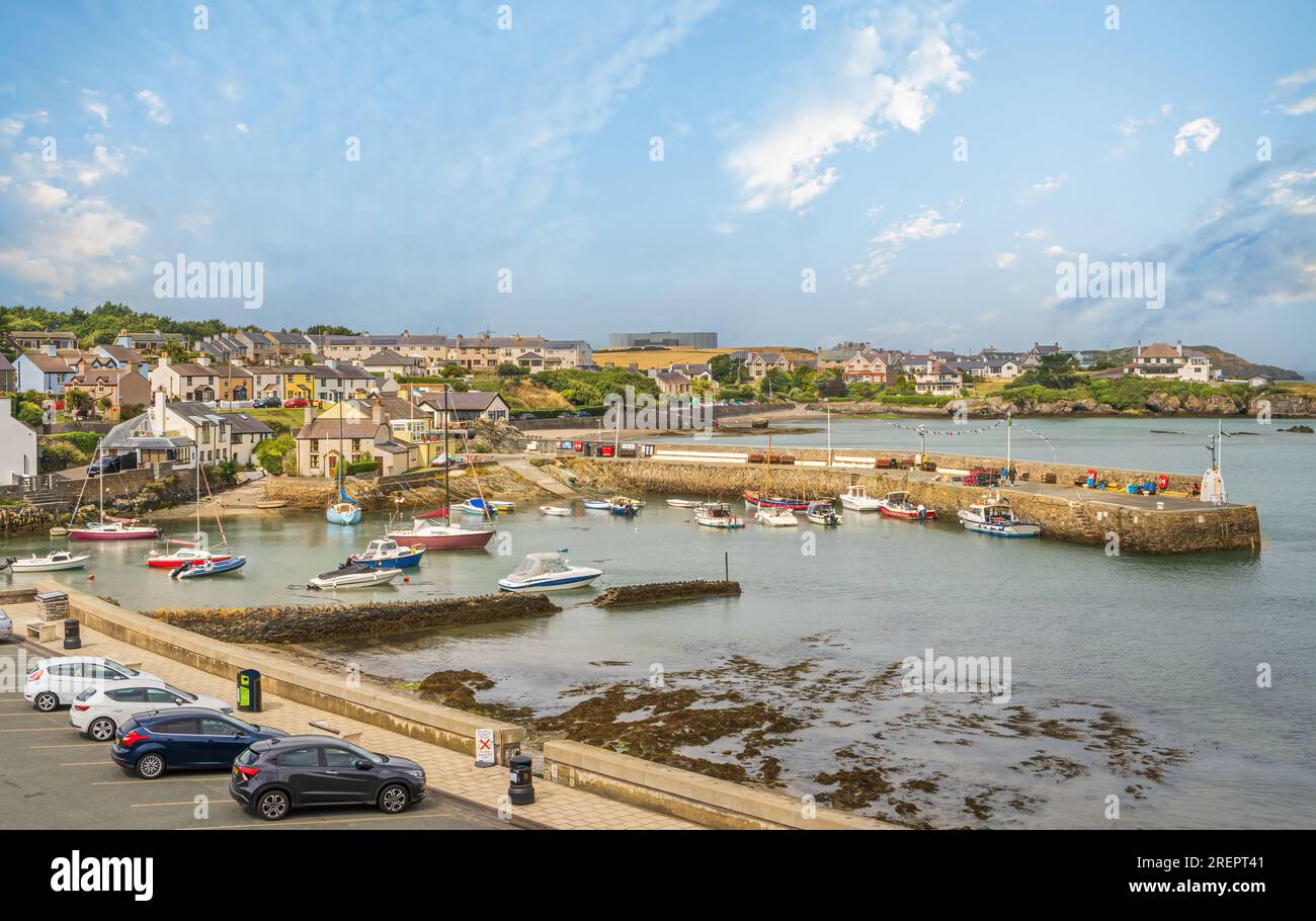 Cemaes sur la côte nord d'Anglesey au pays de Galles Banque D'Images