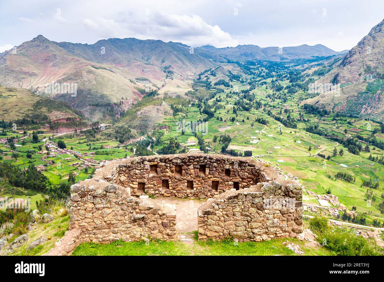 Vue de la ruine archéologique inca à Pisac, Vallée Sacrée, Pérou Banque D'Images