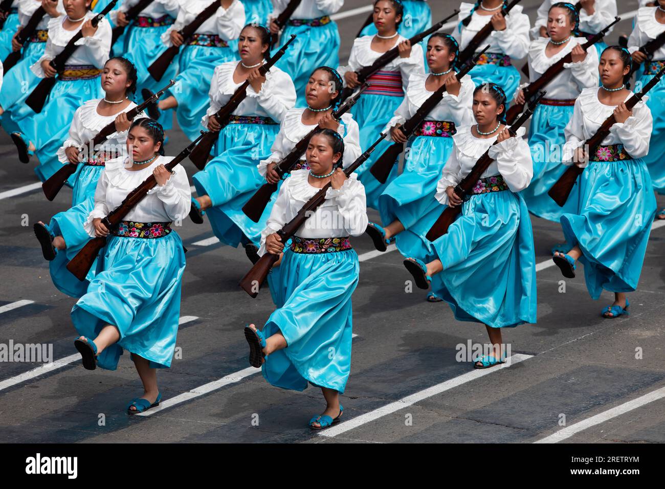 Lima, Pérou. 29 juillet 2023. Des soldats assistent à un défilé pour marquer le 202e anniversaire de l’indépendance du Pérou à Lima, Pérou, le 29 juillet 2023. Crédit : Mariana bazo/Xinhua/Alamy Live News Banque D'Images