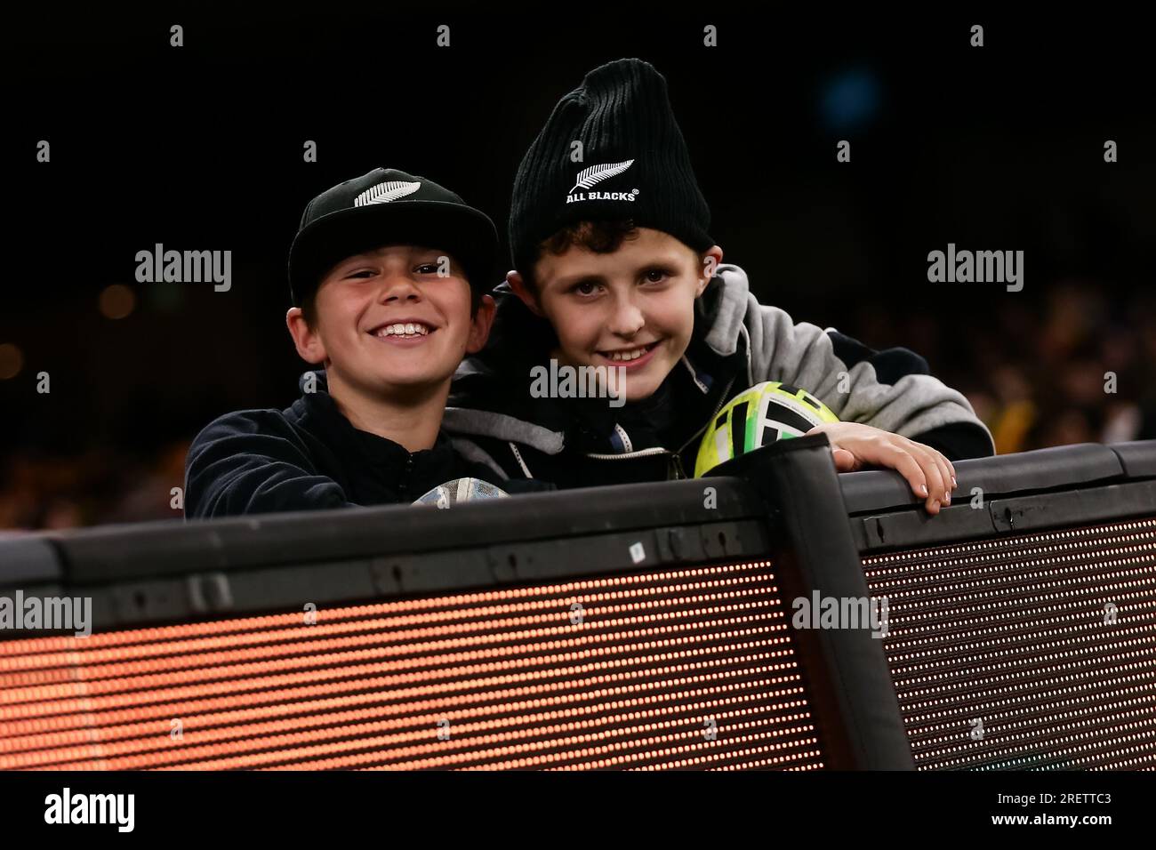 Melbourne, Australie, 29 juillet 2023. Les enfants posent lors du match de la Bledisloe Cup entre les Australia Wallabies et les New Zealand All Blacks au Melbourne Cricket Ground le 29 juillet 2023 à Melbourne, en Australie. Crédit : Dave Hewison/Speed Media/Alamy Live News Banque D'Images