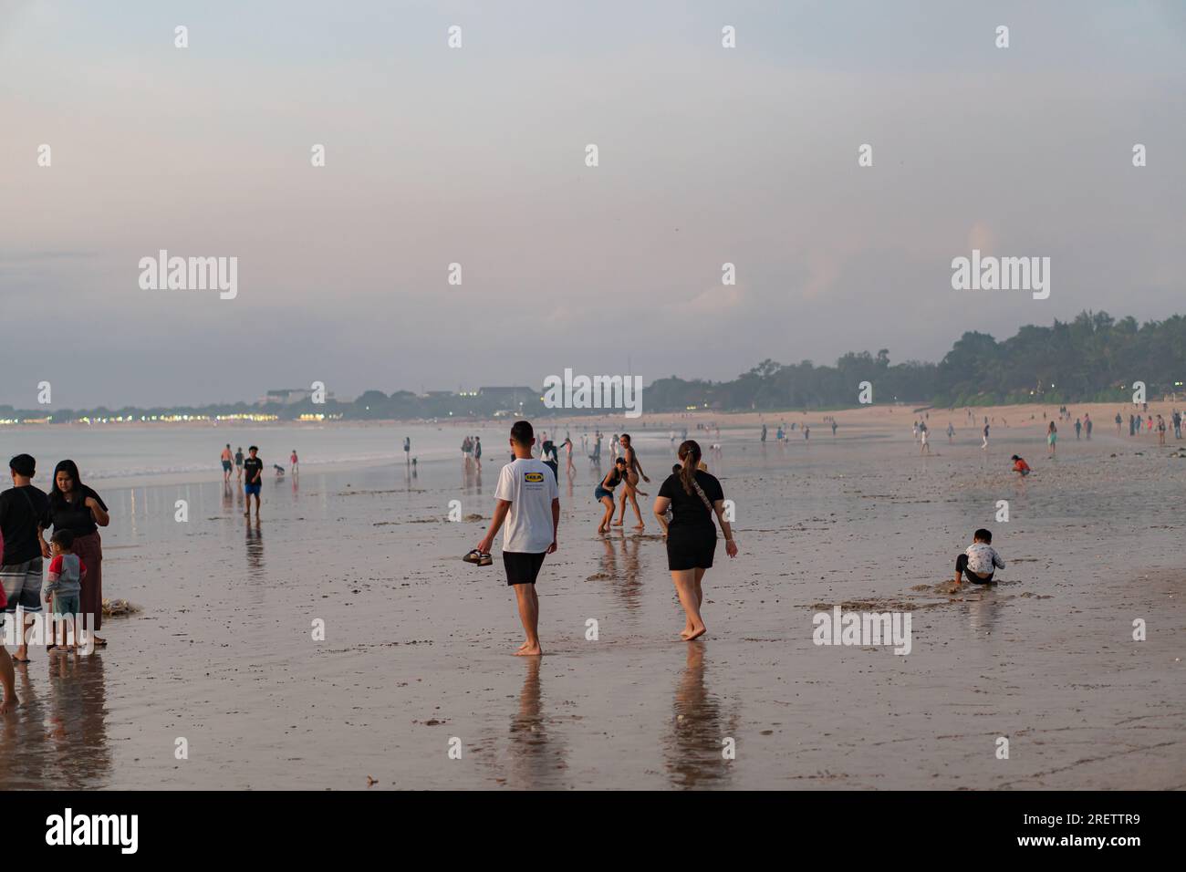 activité de plage au coucher du soleil à bali indonésie Banque D'Images