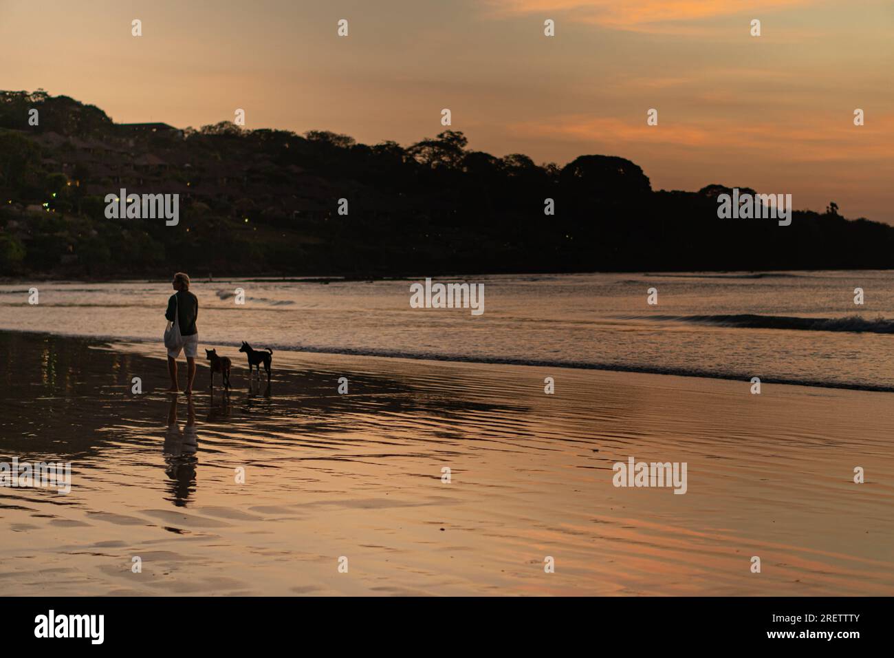 activité de plage au coucher du soleil à bali indonésie Banque D'Images