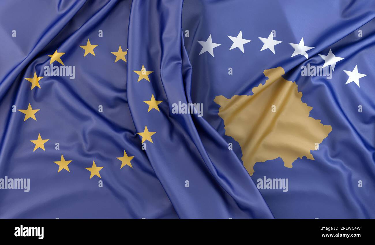 Drapeaux volants de l'Union européenne et du Kosovo. Rendu 3D. Banque D'Images