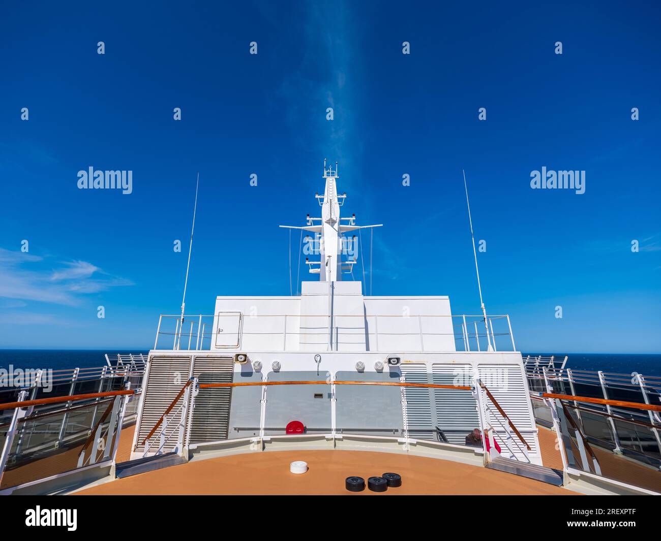 Pont supérieur du MS Queen Victoria de Cunard Banque D'Images