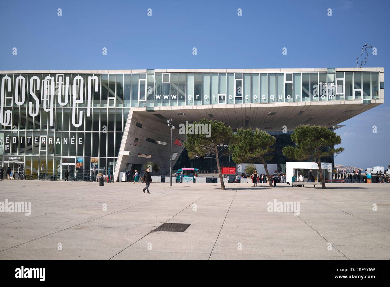 Vue sur Villa Mediterranee Marseille France Banque D'Images