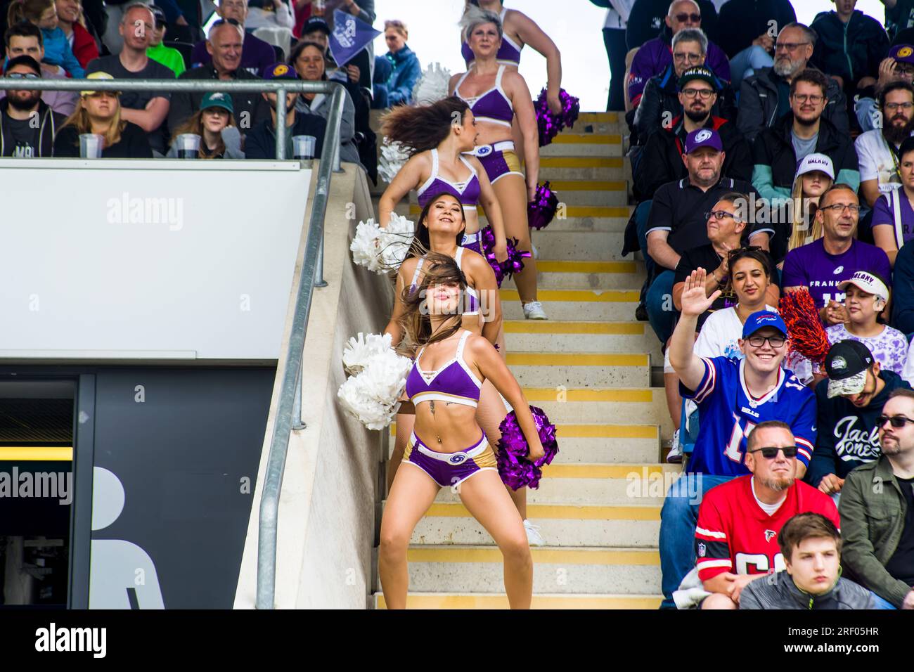 Ligue européenne de football, ELF/ match : Fehervar Enthroners à Frankfurt Galaxy en juillet. 30. 2023 , dans la PSD Bank Arena , Francfort , Allemagne die cheerleader der Frankfurt Galaxy Banque D'Images