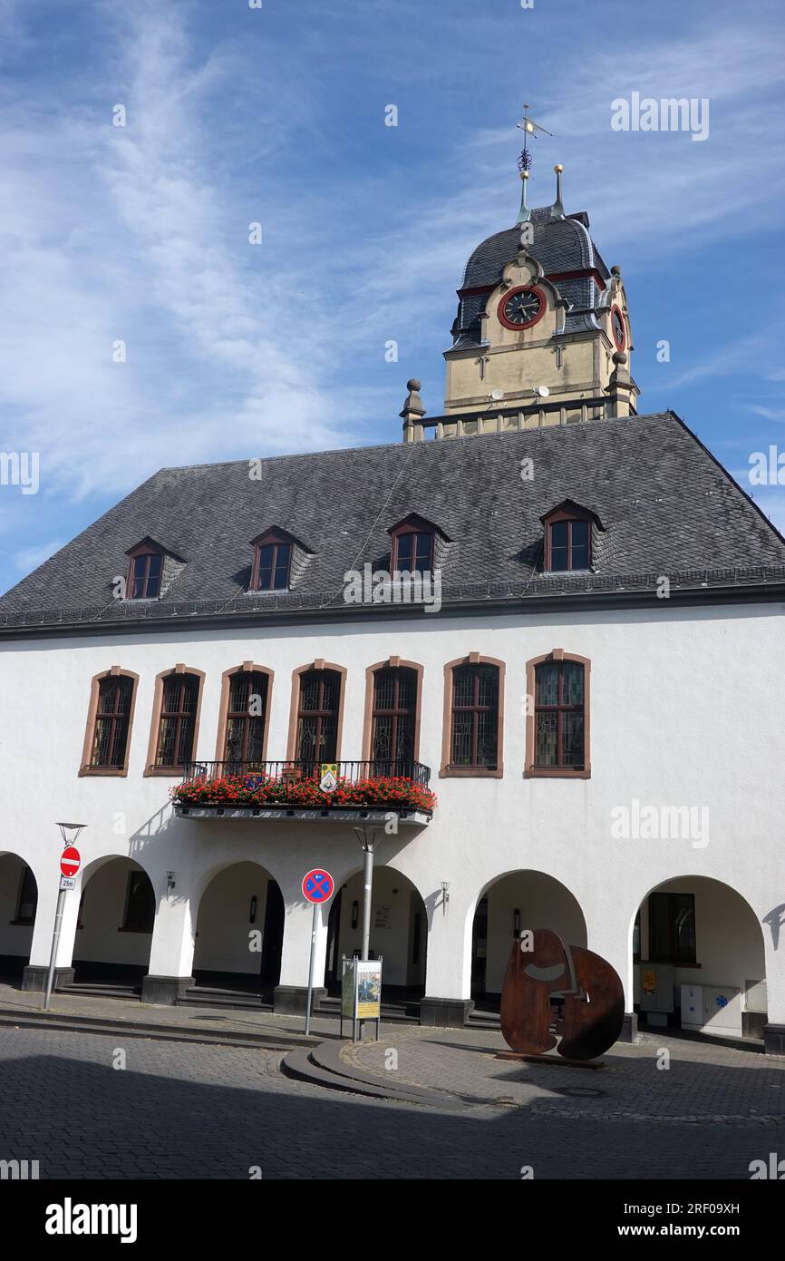 Ehemaliges Rathaus, heute Sitz der Volkshochschule, Nordrhein-Westfalen, Deutschland, Euskirchen Banque D'Images
