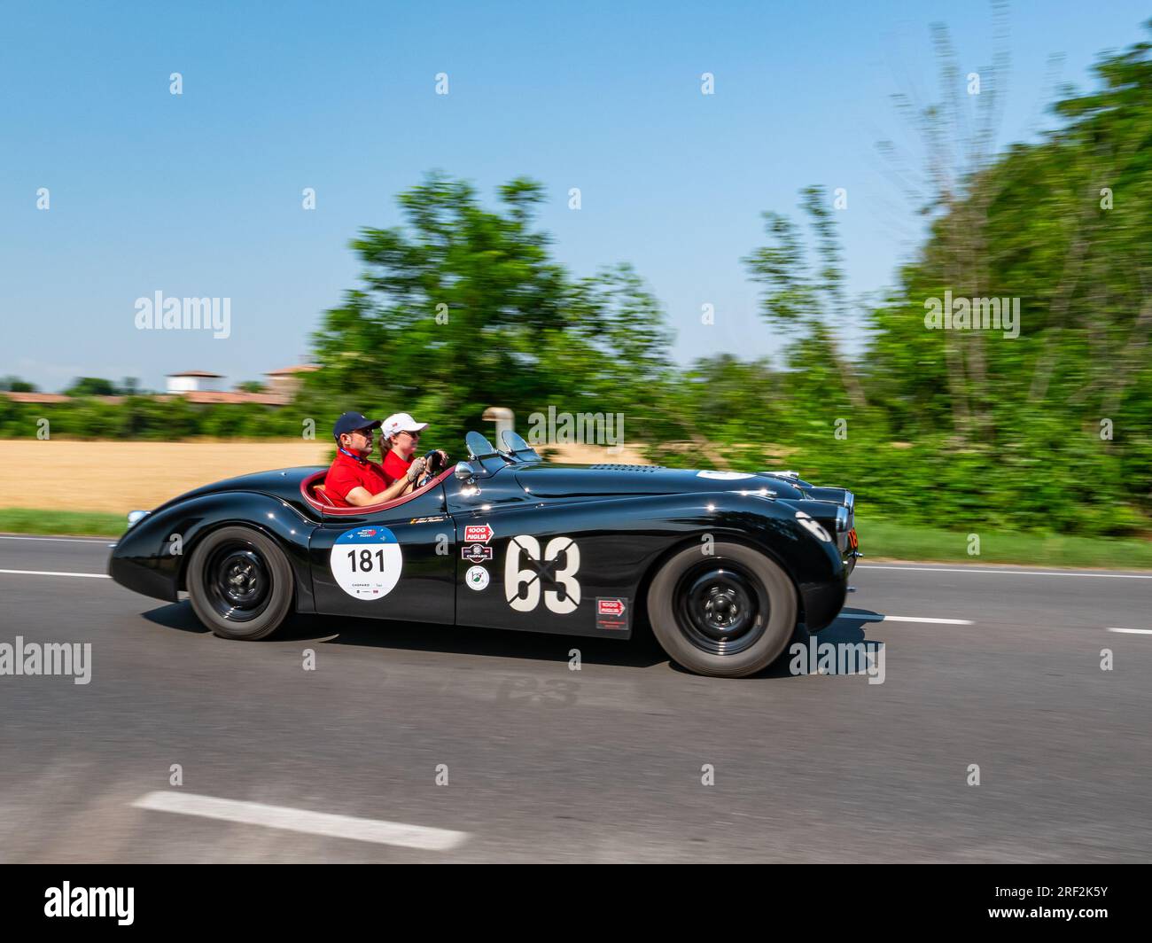 1950 JAGUAR XK120 OTS ROADSTER, mille Miglia 2023, jour 4 à Piacenza, Emilie Romagne Banque D'Images