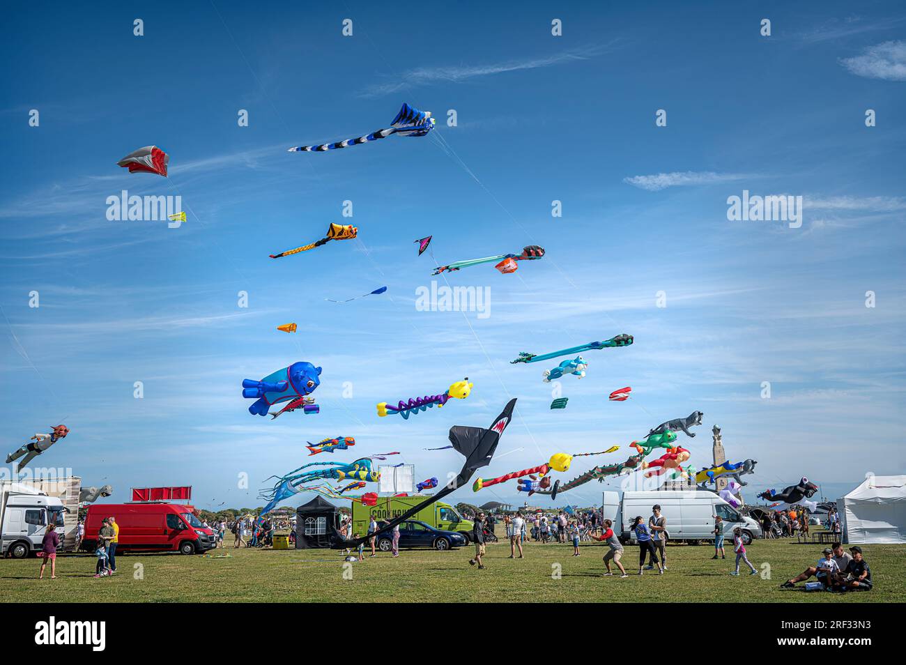 Vue d'ensemble du festival de kite Southsea en juillet 2023, Royaume-Uni. Banque D'Images