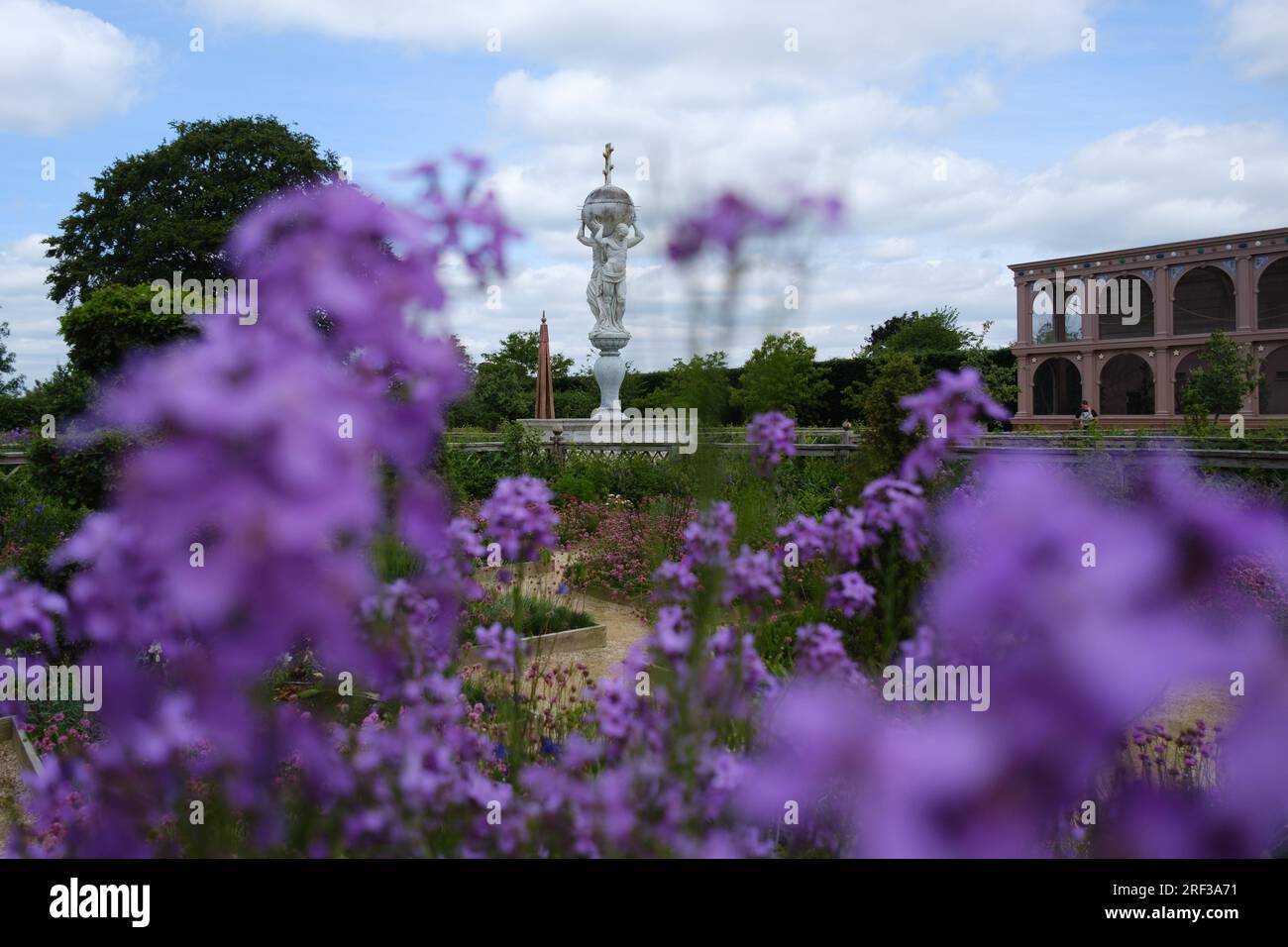 Jardin privé au château de Kenilworth - actuellement connu sous le nom de jardin élisabéthain Banque D'Images