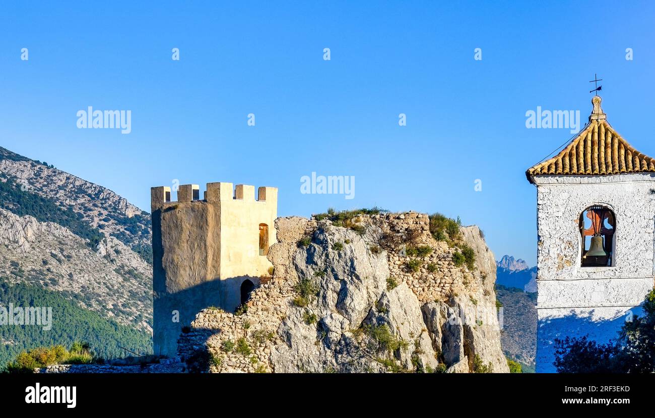 Tour médiévale de Guadalest, Alicante, Espagne Banque D'Images