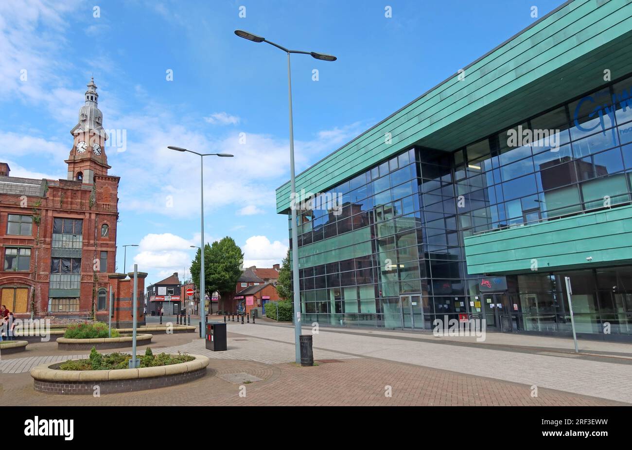 St Helens College Buildings, Water St, Saint Helens, Merseyside, Angleterre, ROYAUME-UNI, WA10 1PP Banque D'Images