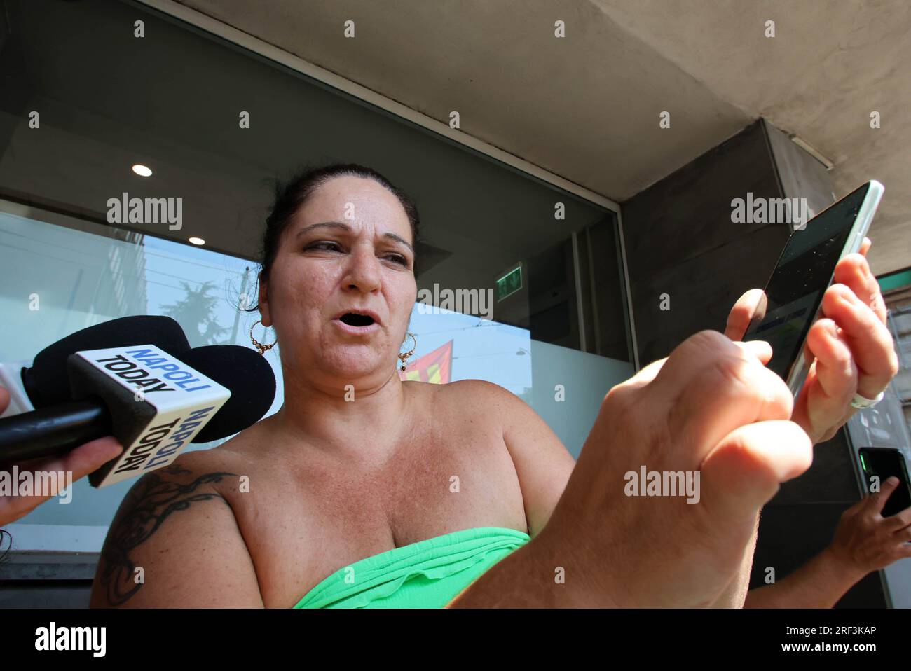 Naples, Italie. 31 juillet 2023. Naples proteste contre la révocation des revenus des citoyens devant le siège de l'INPS usage éditorial Only Credit : Independent photo Agency/Alamy Live News Banque D'Images