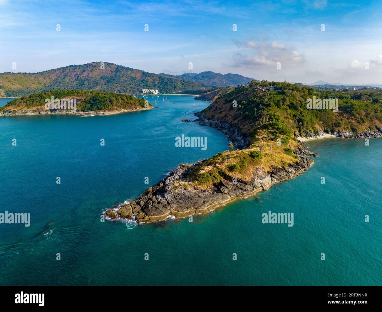 Vue aérienne du cap de Phromthep au coucher du soleil de Phuket, Thaïlande Banque D'Images