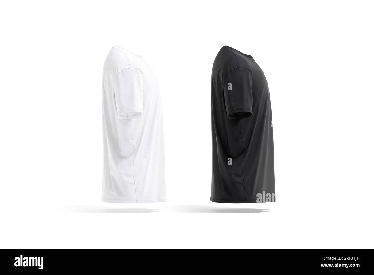 Maquette de t-shirt oversize noir et blanc vierge, vue de profil, rendu 3D. T-shirt vide grand ridé avec maquette à col ras du cou, isolé. Sport clair o Banque D'Images