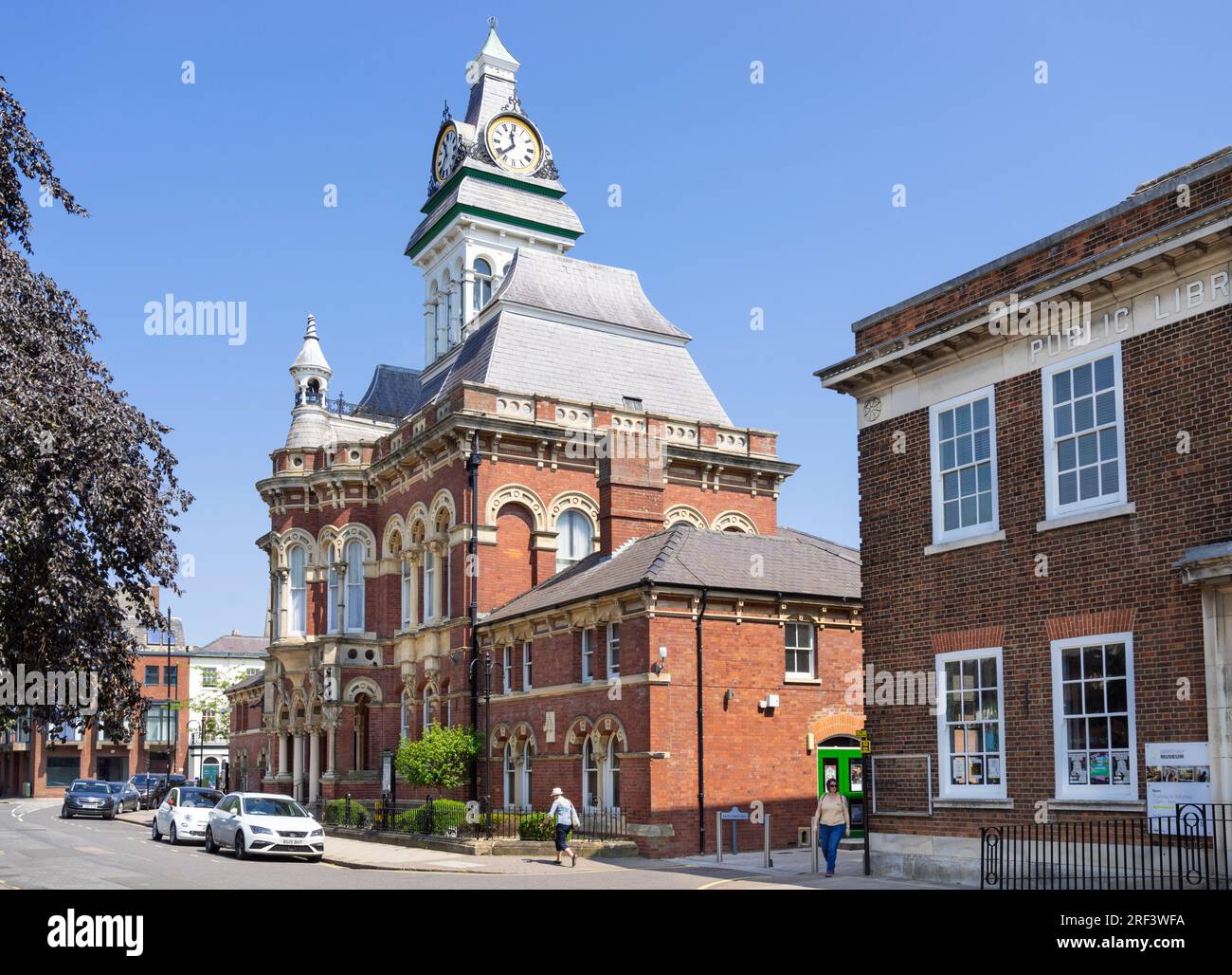 Grantham Lincolnshire Grantham Guildhall bâtiment municipal sur St Peter's Hill Grantham Lincolnshire Angleterre GB Europe Banque D'Images