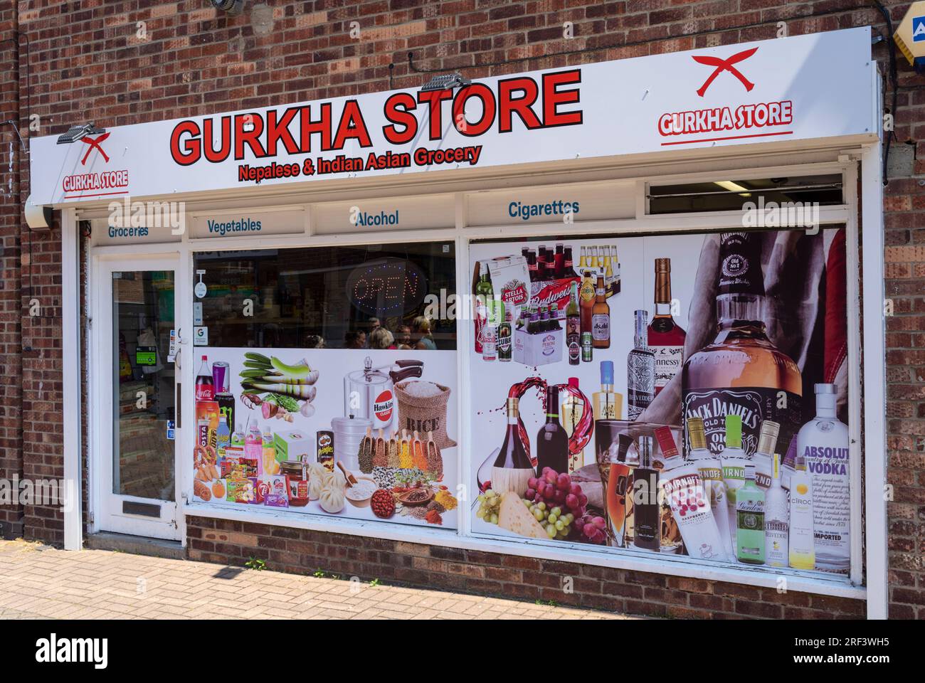 Grantham Gurkha magasin une épicerie népalaise et indienne ou boutique sur Welby rue Grantham South Kesteven Grantham Lincolnshire Angleterre GB Europe Banque D'Images