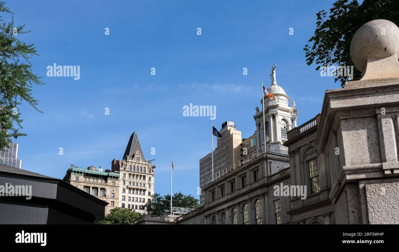 Détail architectural du City Hall Park, un parc public entourant l'hôtel de ville de New York dans le Civic Center de Manhattan, New York Banque D'Images
