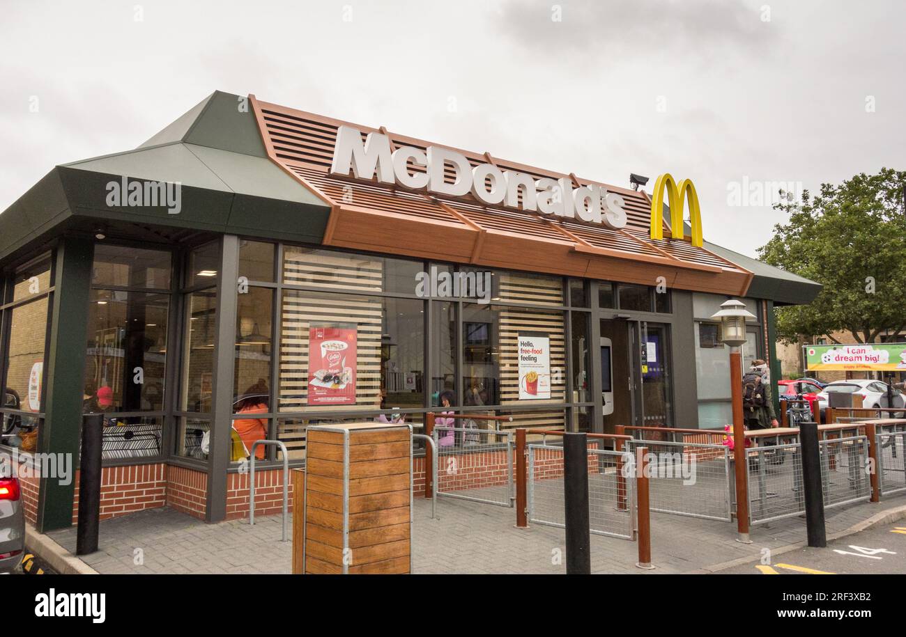 McDonald's Drive Through, restauration rapide, Streatham place, Brixton Hill, Londres, SW2, Angleterre, Royaume-Uni Banque D'Images