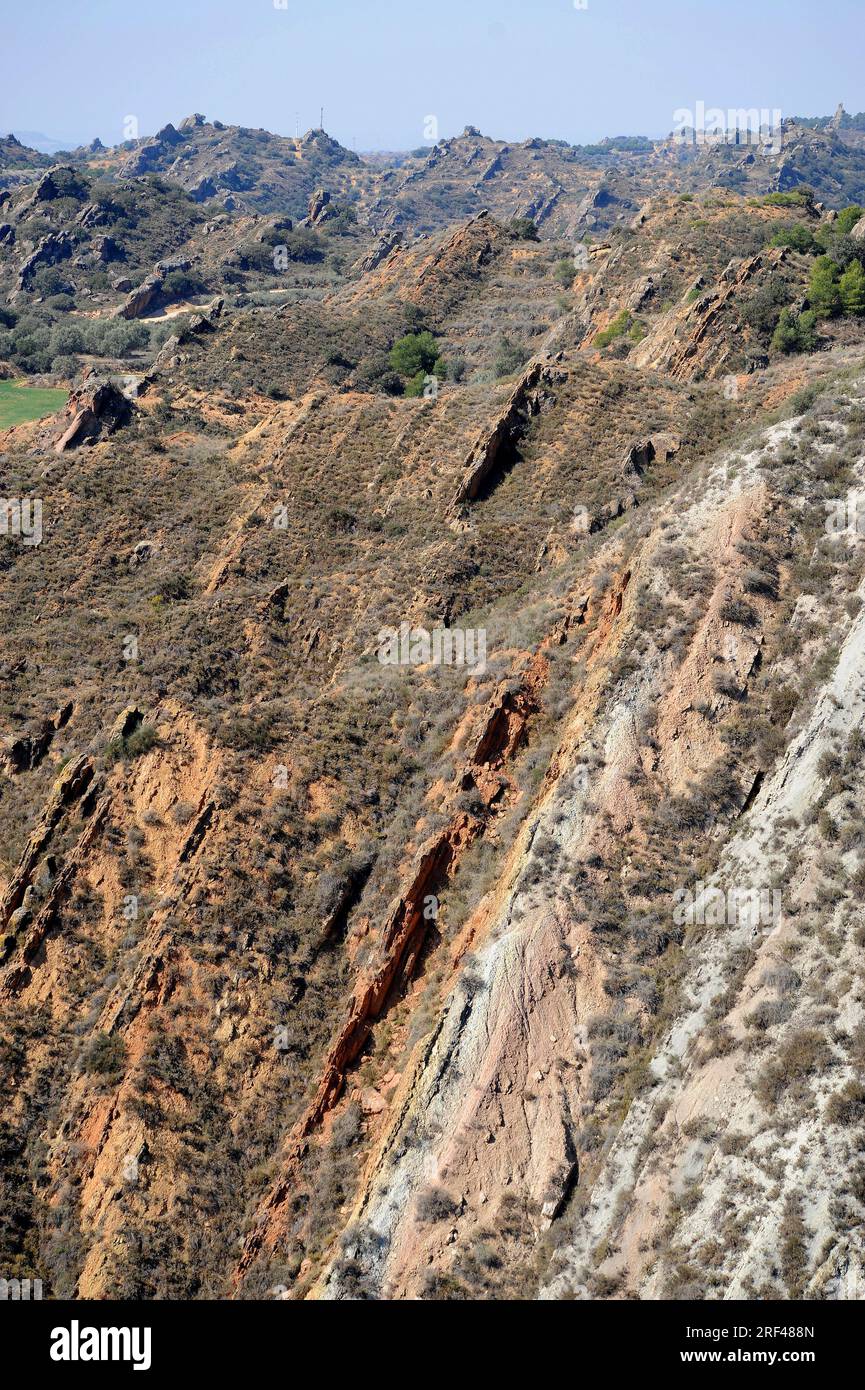 Hogbacks à Albelda, Huesca, Aragon, Espagne. Banque D'Images