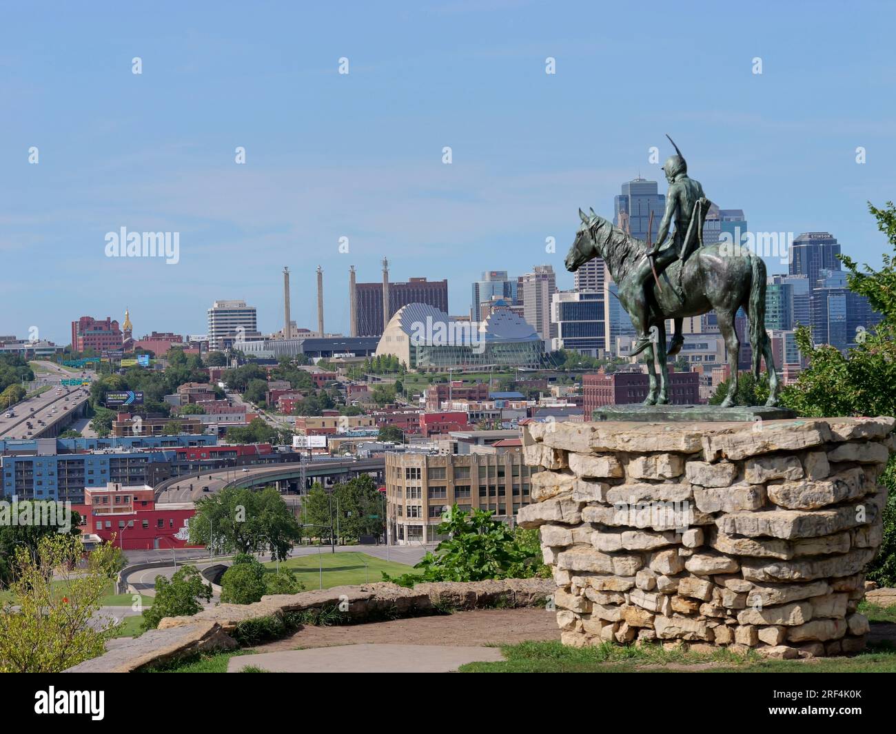 Kansas City, Missouri - 29 juillet 2023 : la statue scoute à Penn Valley Park Banque D'Images