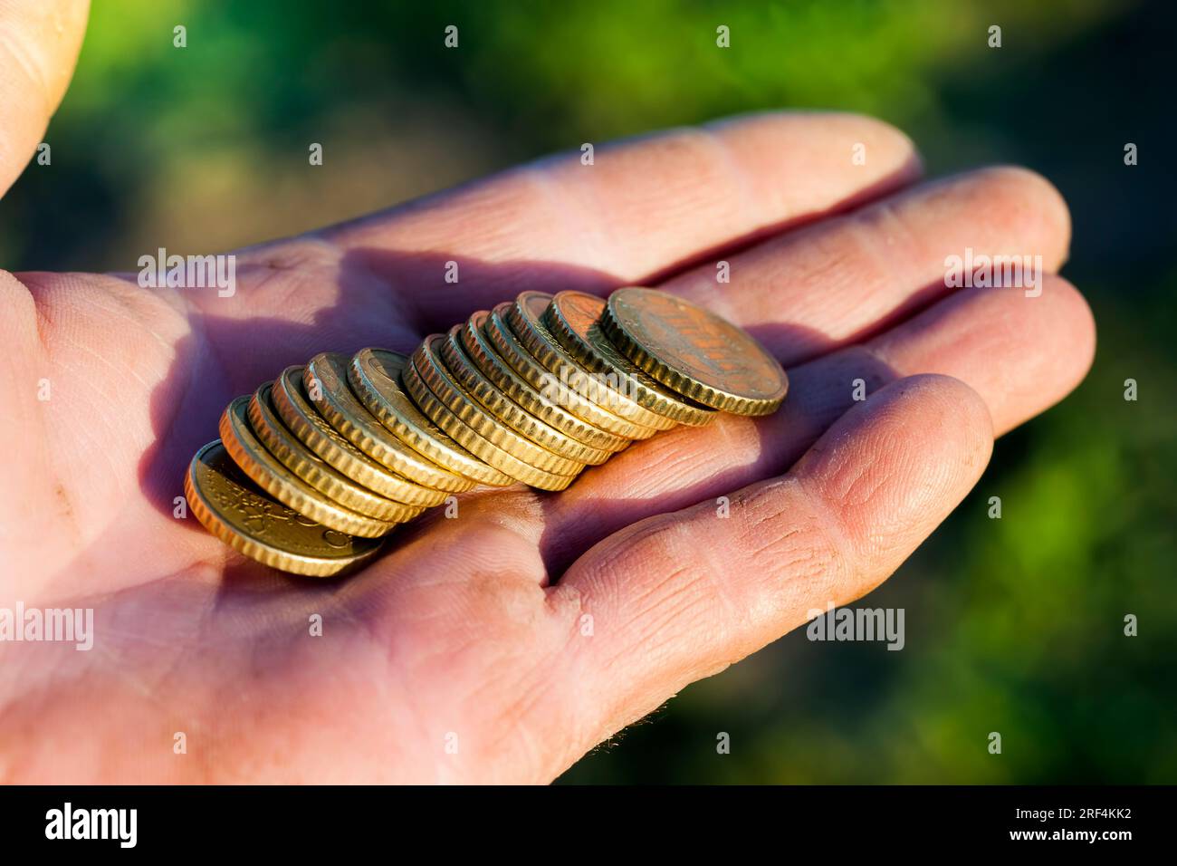 Or Euro cents pièces métalliques, un alliage métallique à partir duquel des pièces en métal sont faites pour faire des paiements et des règlements, le plan de taux de change de ces c Banque D'Images