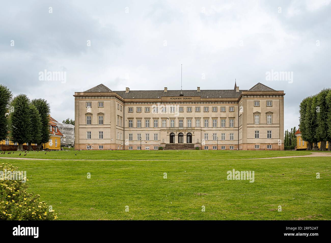 Le bâtiment principal du pensionnat de l'Académie Sorø, fondé par l'archevêque Absalon en 1140, Sorø, 29 juillet 2023 Banque D'Images