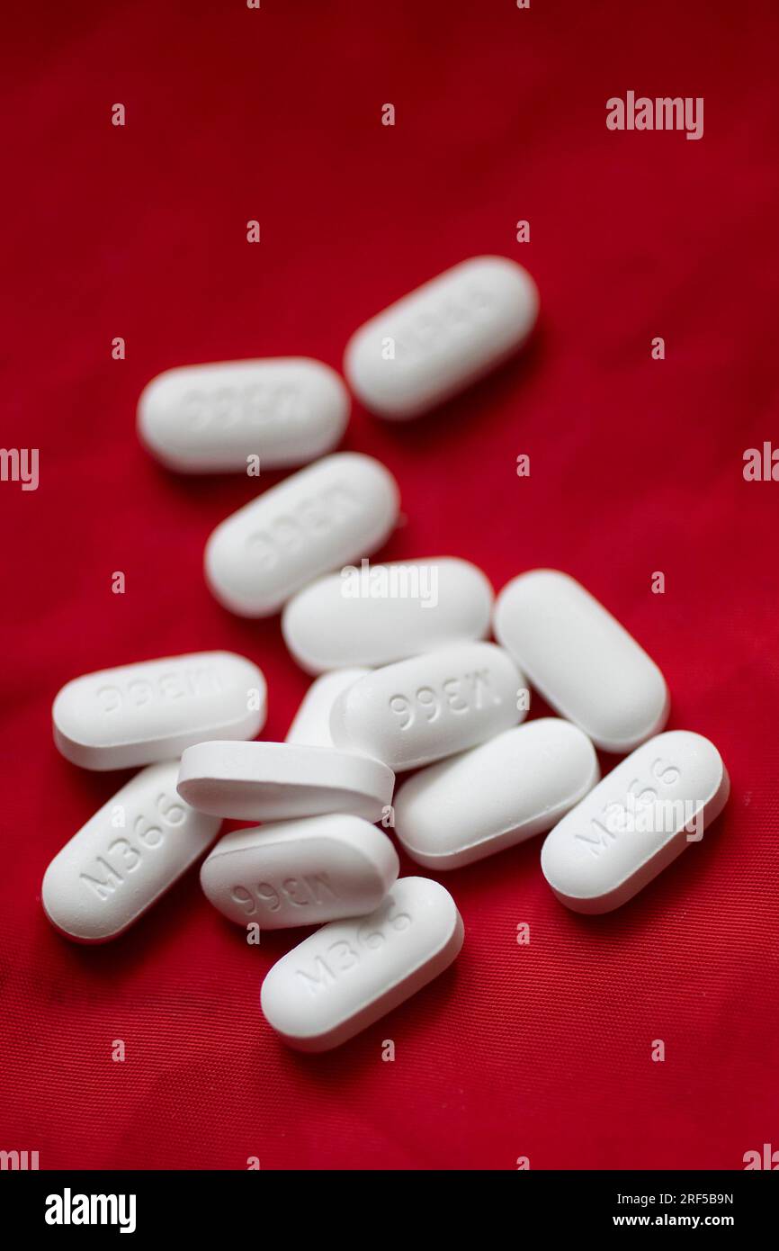 Pilules de prescription opioïdes hydrocodone-acétamine. Banque D'Images