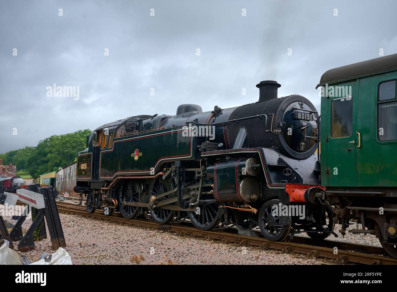 Puissance vapeur à Horsted Keynes sur le chemin de fer Bluebell Banque D'Images