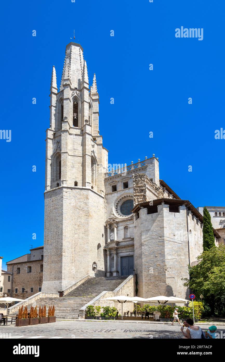 kostel sv. Felixe, středověké město Girona, Katalánsko, Španělsko / la Collégiale de St. Felix, ville médiévale Gérone, Catalogne, Espagne Banque D'Images