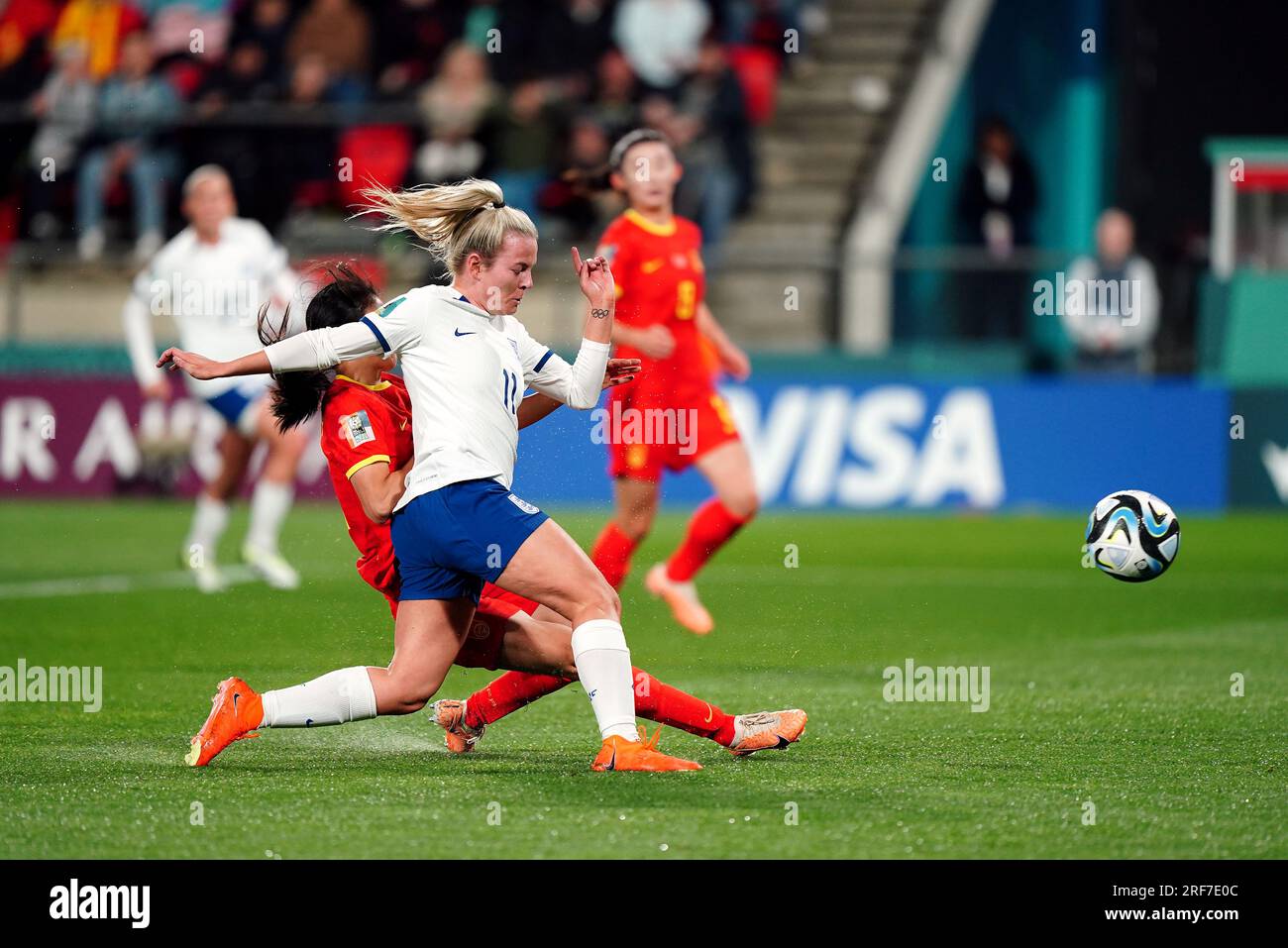 L'anglaise Lauren Hemp tire lors du match de la coupe du monde féminine de la FIFA 2023, Groupe D au stade Hindmarsh, à Adélaïde, Australie. Date de la photo : mardi 1 août 2023. Banque D'Images