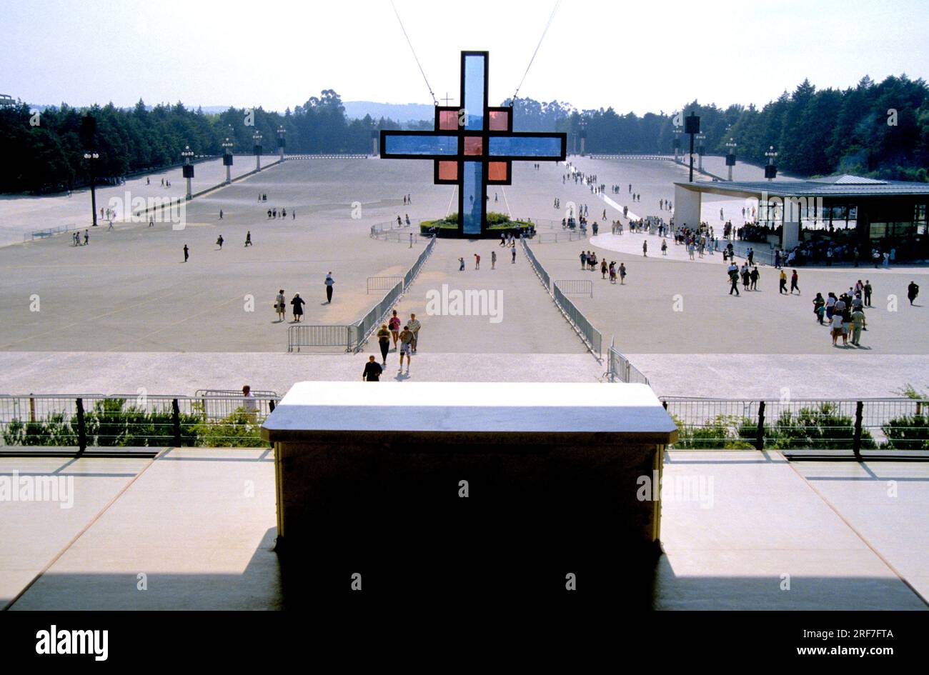 La place du Sanctuaire de Fatima, qui est également appelée Basilique notre-Dame de Fatima, Portugal Banque D'Images