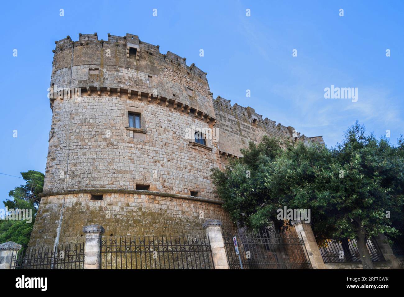 Château de Dentice à Frasso di Carovigno, Pouilles, Italie, Europe Banque D'Images