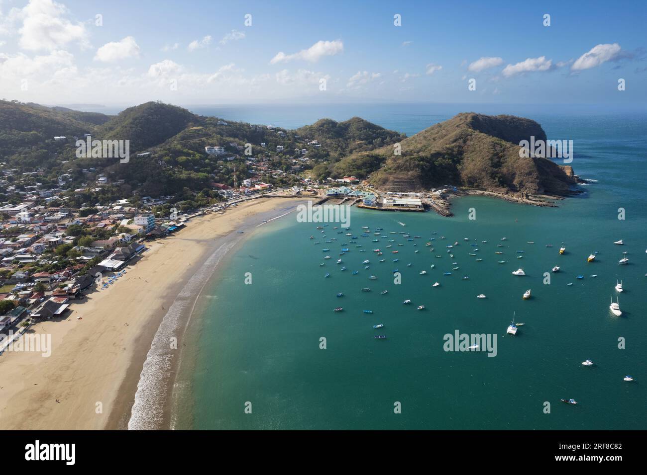 Terminal de bateau sur la plage San Juan Del sur vue aérienne drone Banque D'Images