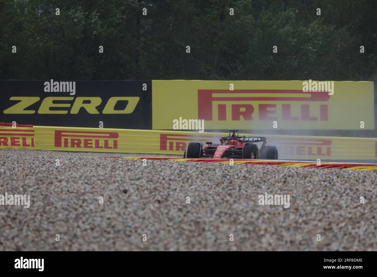 Charles Leclerc de Monaco au volant de la (16) Scuderia Ferrari SF-23 Ferrari lors du Grand Prix de Belgique de Formule 1 MSC Croisières 2023 le 30 juillet 2023 à Francorchamps, Belgique. Banque D'Images