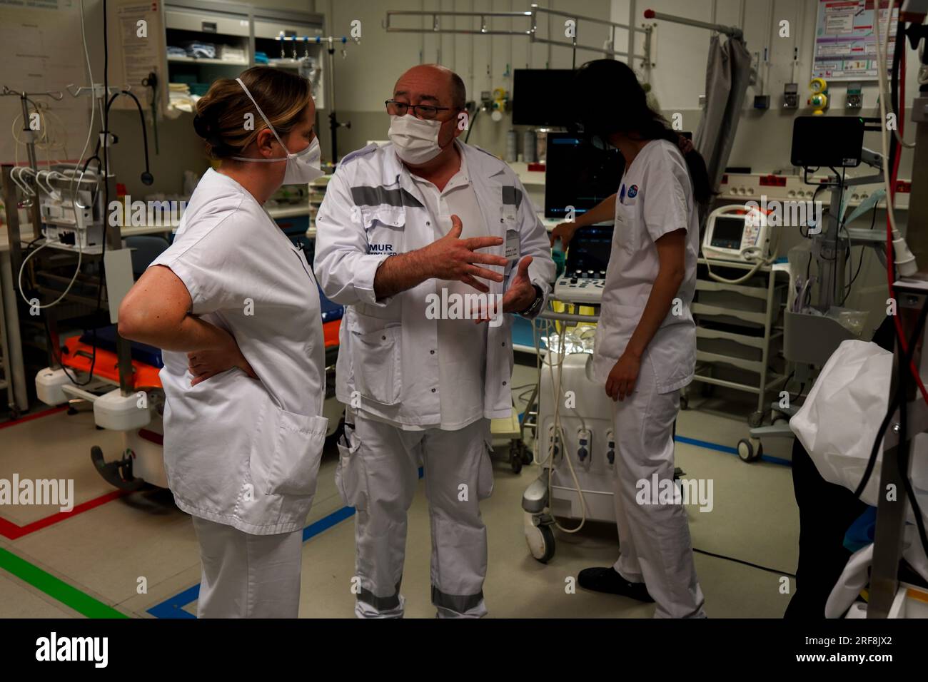 Le service d’urgence SMUR intervient dans toute la région 24 heures sur 24, 7 jours sur 7. Banque D'Images