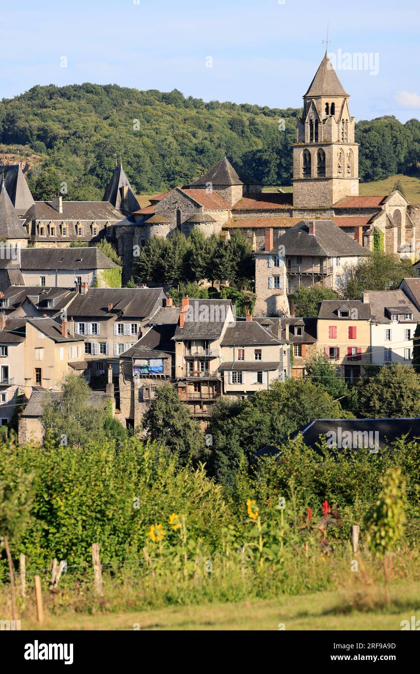 La petite ville historique et pittoresque d’Uzerche dans la vallée de la Vézère en Corrèze dans le Limousin en France, Nouvelle-Aquitaine, Europe Banque D'Images