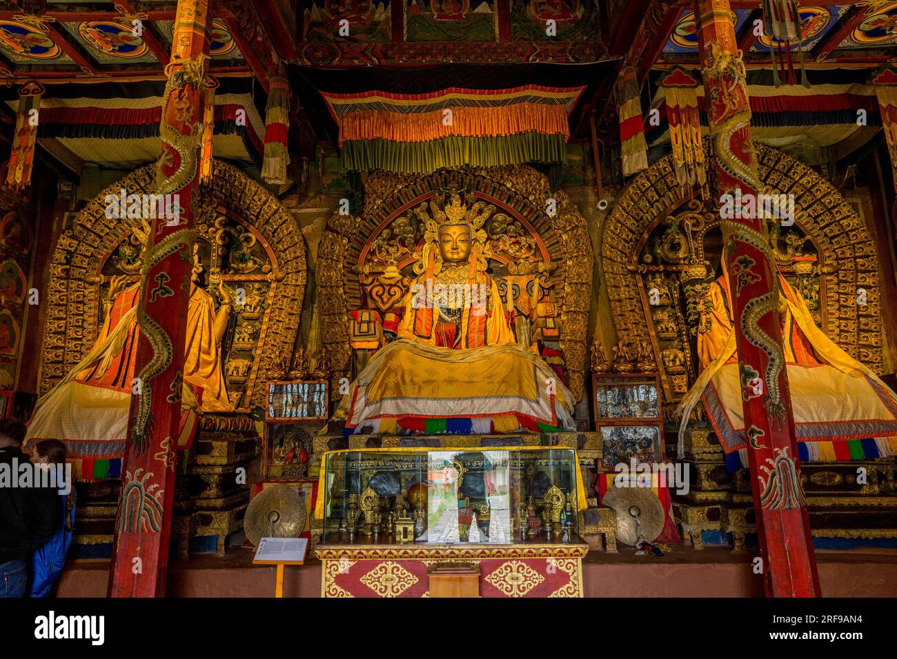 Statue de Bouddha à l'intérieur du temple Zuu, partie du complexe du monastère Erdene Zuu à Kharakhorum, Mongolie, le plus grand monastère de Mongolias, (UNESCO World Heritag Banque D'Images