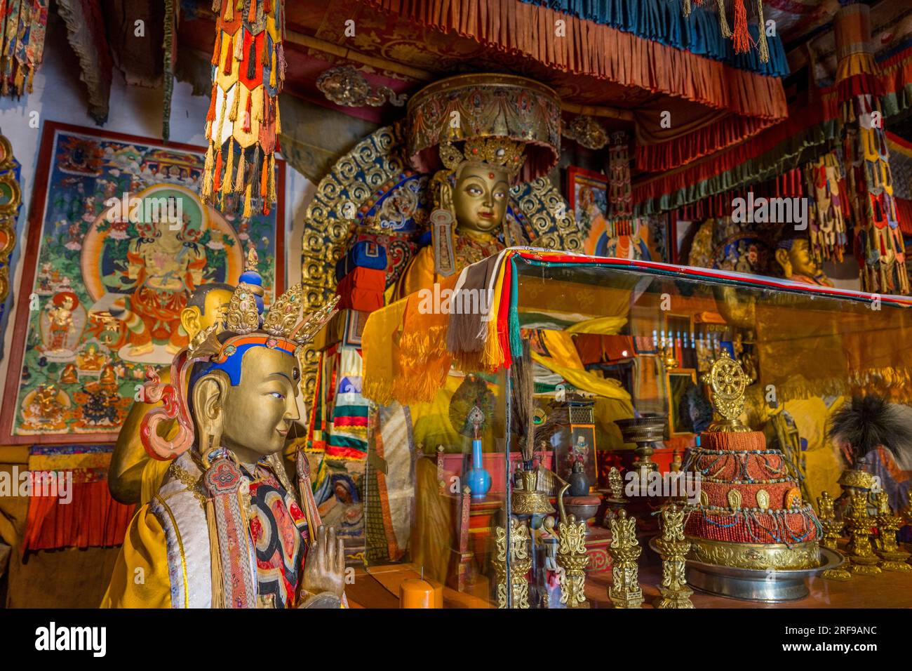 Statue de Bouddha à l'intérieur du temple Zuu, partie du complexe du monastère Erdene Zuu à Kharakhorum, Mongolie, le plus grand monastère de Mongolias, (UNESCO World Heritag Banque D'Images