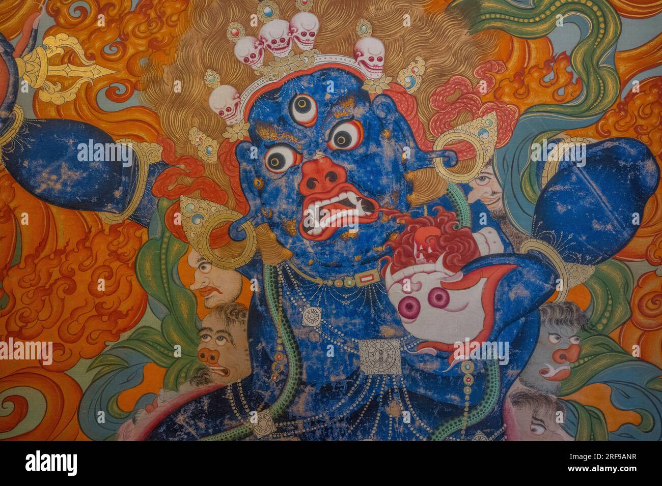 Peinture murale d'un gardien à l'intérieur du temple Zuu, partie du complexe du monastère Erdene Zuu à Kharakhorum, Mongolie, le plus grand monastère de Mongolias, (UNESCO Banque D'Images