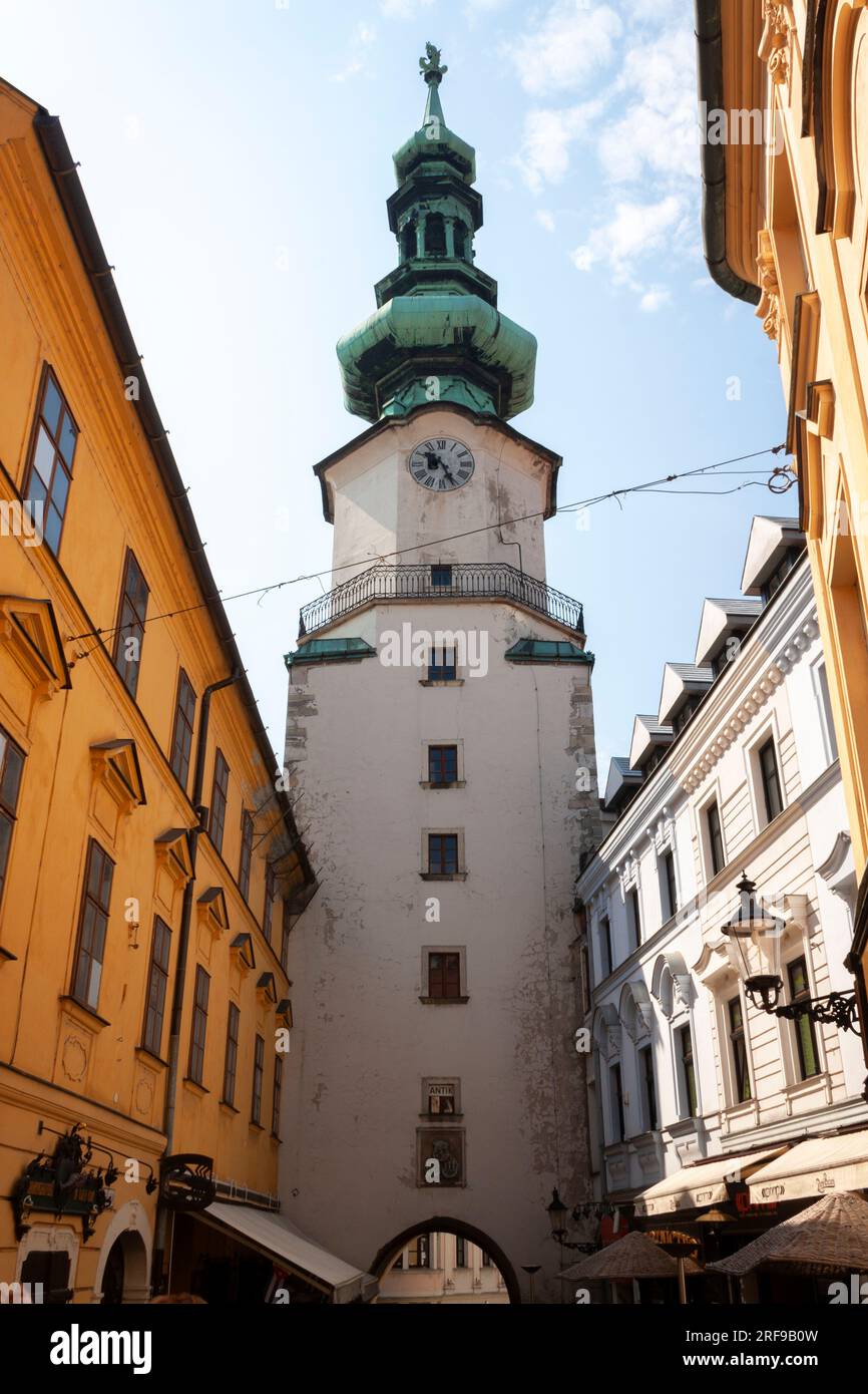 St. Porte de Michael dans la vieille ville de Bratislava en Slovaquie en Europe de l'est Banque D'Images