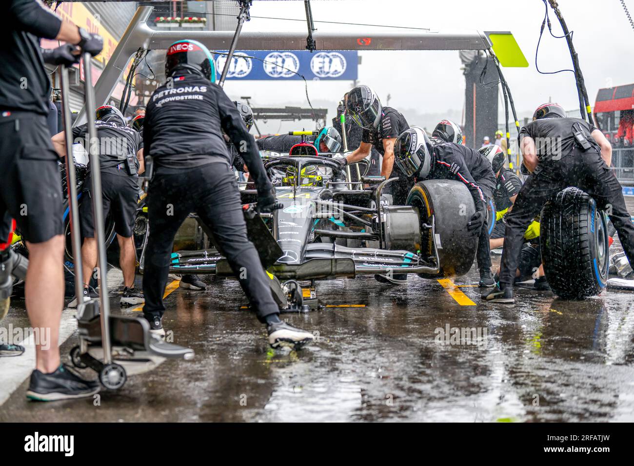 Spa, Belgique. 28 juillet 2023. SPA, BELGIQUE - JUILLET 28 : Lewis Hamilton de Mercedes et d'Angleterre lors des qualifications avant le Grand Prix de F1 de Belgique au circuit de Spa-Francorchamps le 28 juillet 2023 à Spa, Belgique.(photo Michael Potts/BSR Agency) crédit : BSR Agency/Alamy Live News Banque D'Images