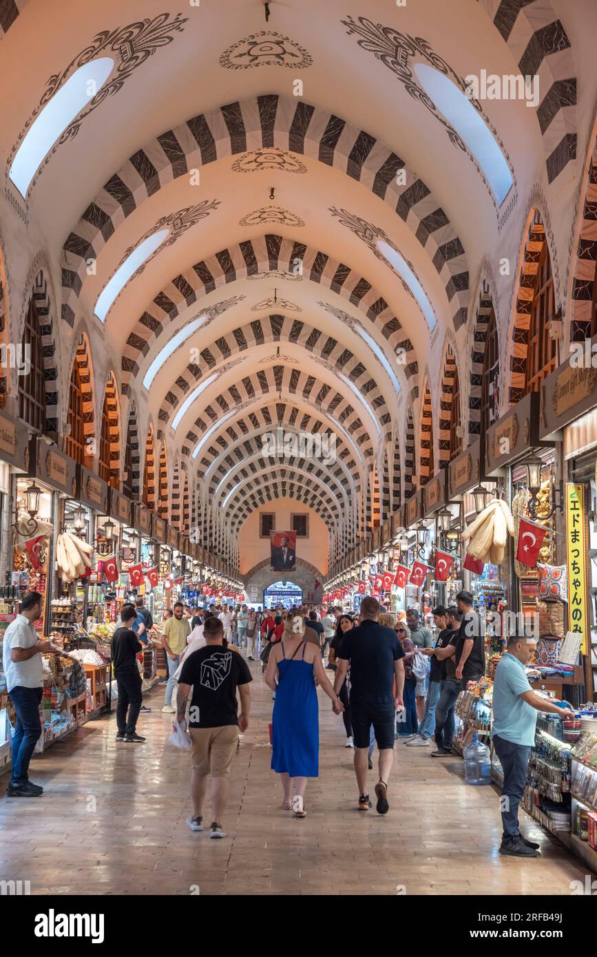 Une scène du Spice Bazaar à Istanbul en Turquie Banque D'Images