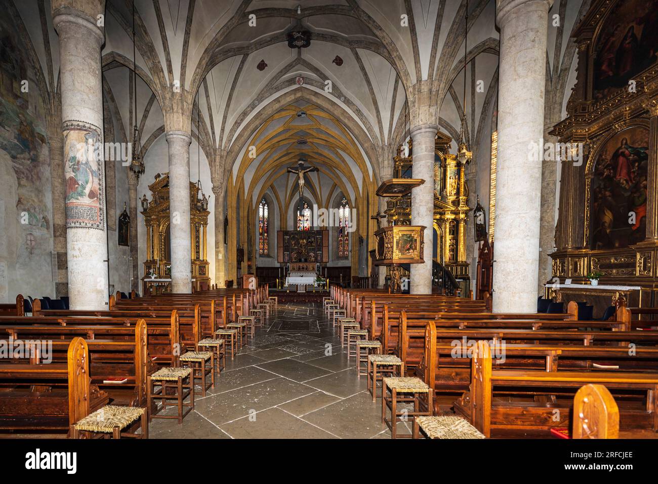 Trentino Fiera di Primiero - Église Santa Maria Assunta (1495) Banque D'Images