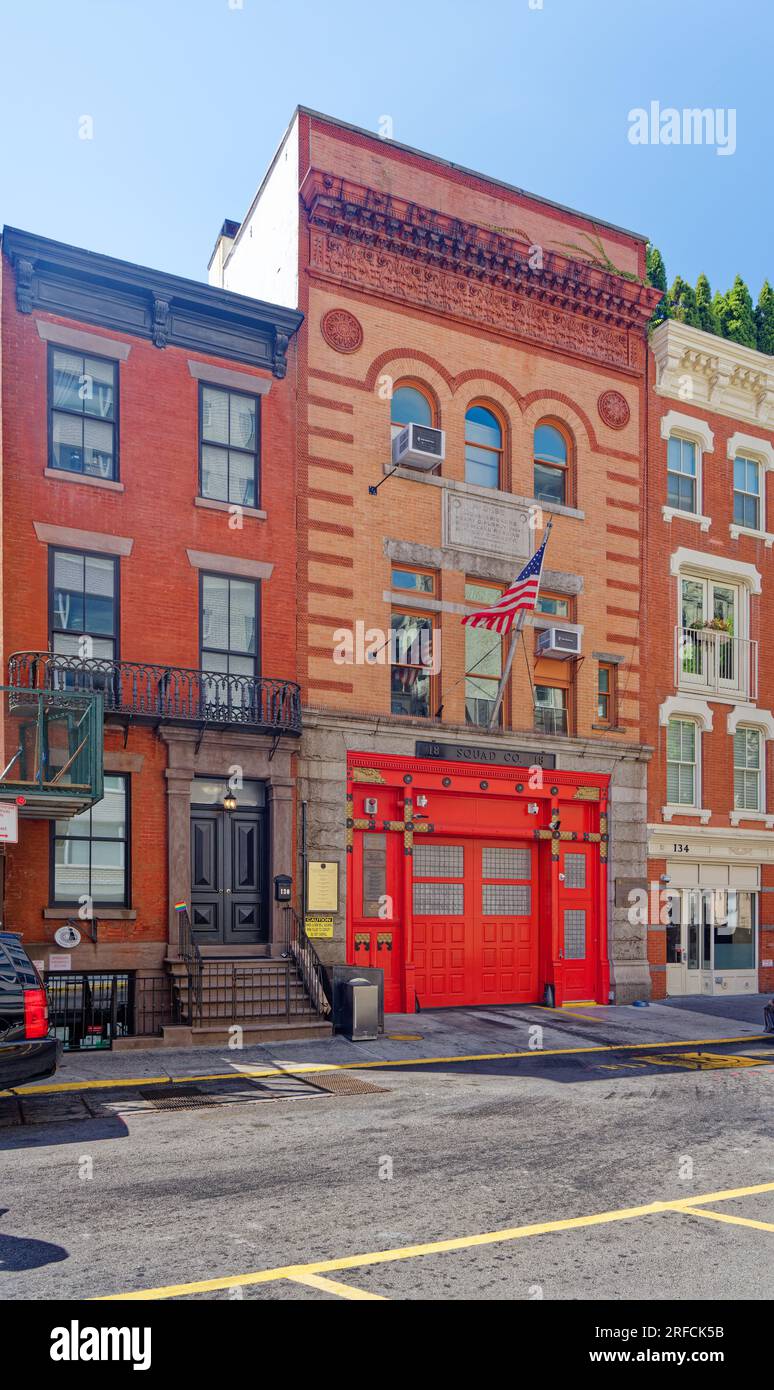 Greenwich Village Landmark : le concepteur prolifique de pompiers Napoléon le Brun a planifié cela en 1891, lorsque les camions de pompiers étaient plus petits. Banque D'Images